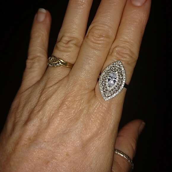 Jewelry - 💘SIMULATED DIAMOND STERLING SILVER RING